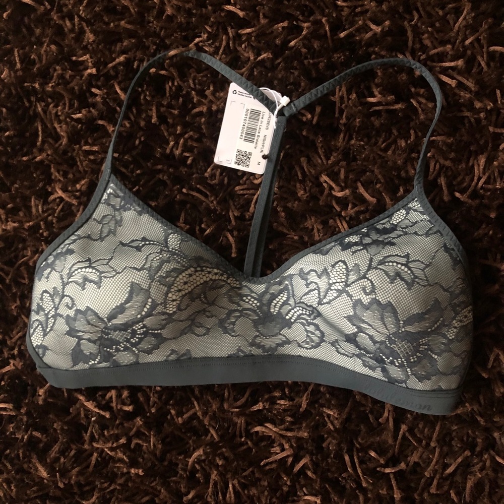 Lululemon Live in Lace Bralette